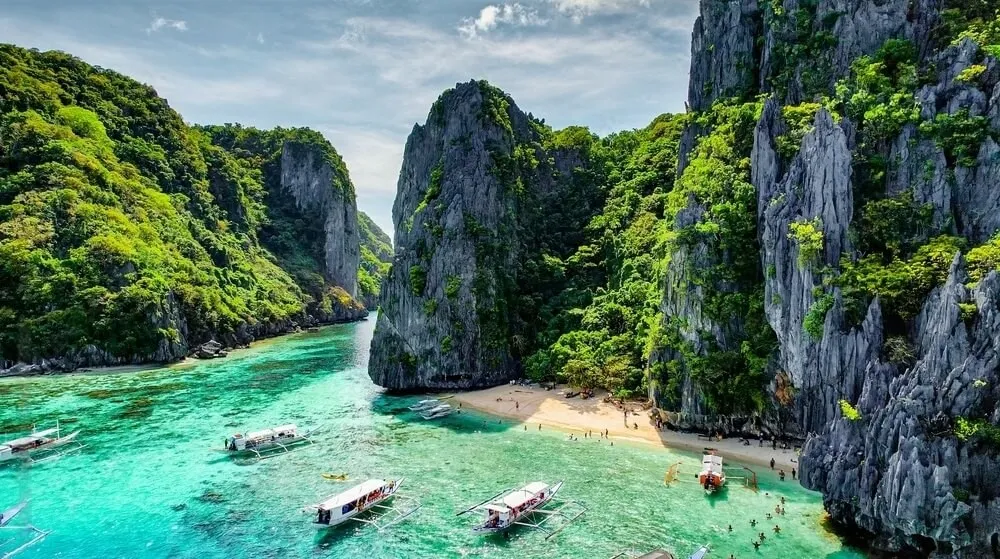 compressed popular travel destinations 8